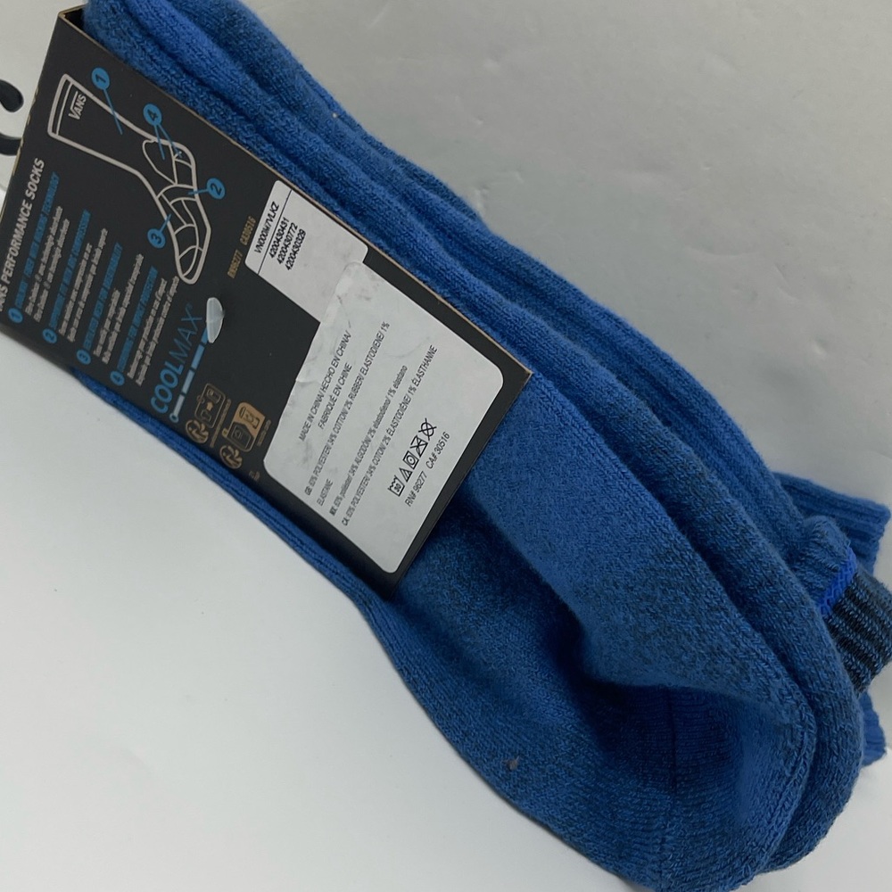 VANS Crew socks 
VANS PERFORMANCE SOCKS
COOLMAX® FIBER WITH WICKING TECHNOLOGY - Picture 6 of 16